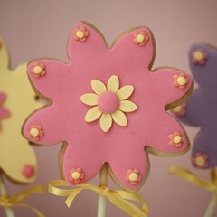 Flower Cookie Lollypops