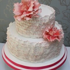 Small ruffle with pink flower